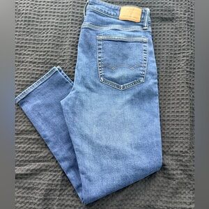 SOLD American Eagle Men AirFlex Denim Jeans- Size 33x30